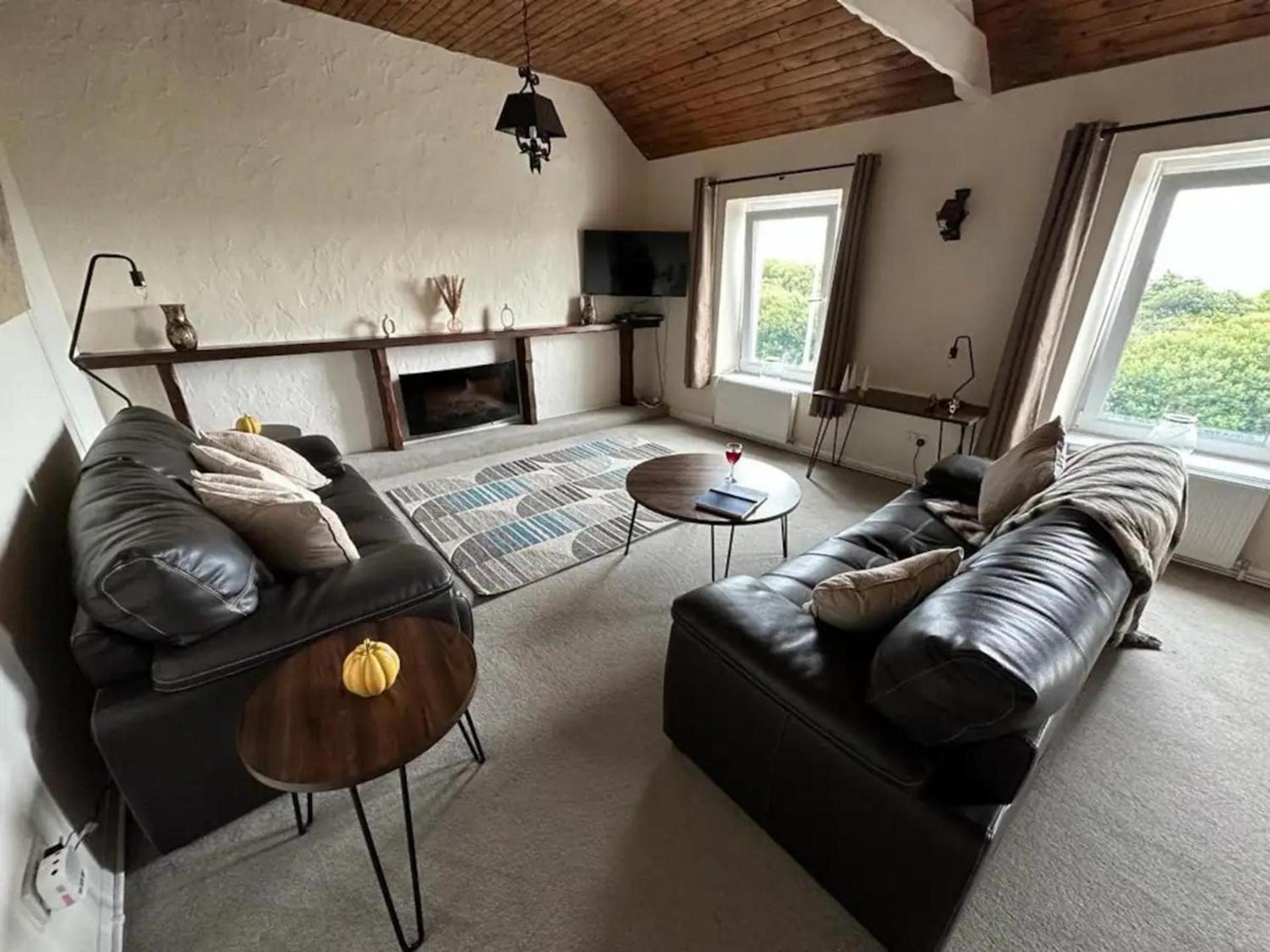 Апартаменты 2 Bed-Sleeps 4-Sea View-Pet Friendly-Parking Лланелли Экстерьер фото